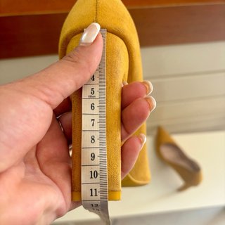Zapatos de Tacón de Ante Amarillo Mostaza!!