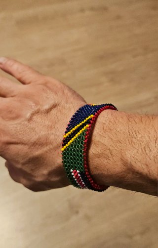 Pulsera estilo Kenia