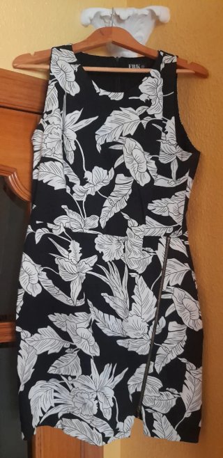 Vestido FRK floral negro y blanco