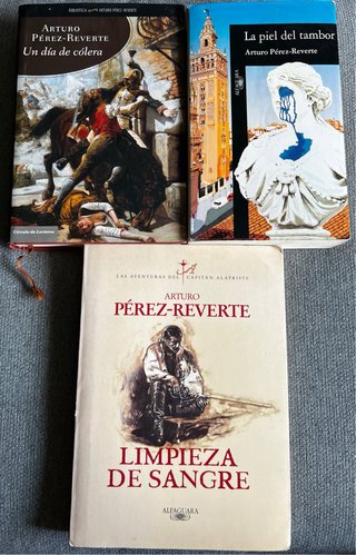 Lote libros de Arturo Pérez Reverte