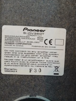 Altavoces Pioneer negros el precio es de todos