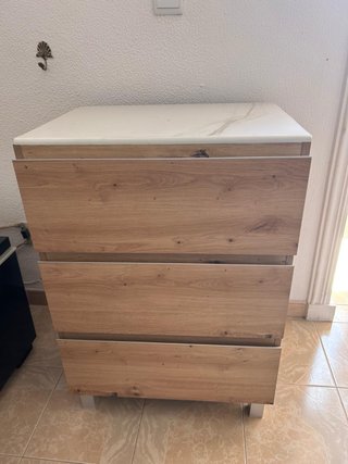Mueble de baño madera y mármol