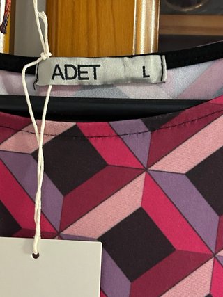 Blusón ADET estampado geométrico talla L