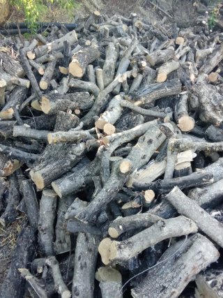 Leña de madera para chimenea