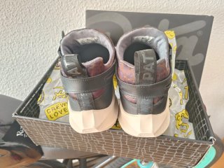 Nike Air Huarache x Patta Marrón/Gris