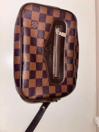 Cartera Louis Vuitton Marrón