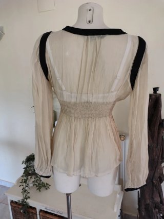 Blusa Zara Transparente Beige y Negra Talla L
