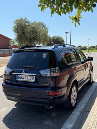 Mitsubishi Outlander 2011