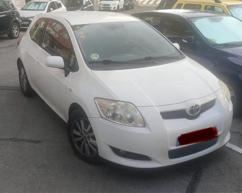 Toyota Auris 2.0 D-4D Sol 3p / 5p 2008, foto 3