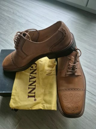 Zapatos Magnanni Marrones Brogue