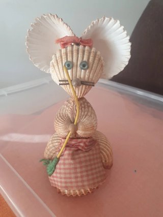 Ratoncita de conchas marinas