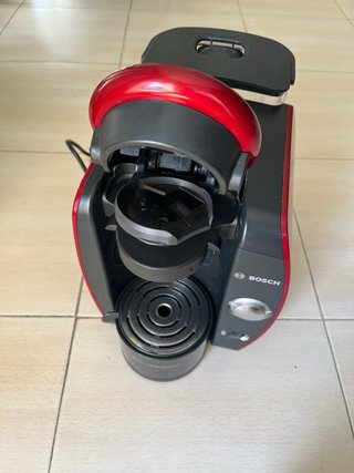 Cafetera Bosch Tassimo Roja