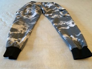 Pantalones Cargo Estampado Gris