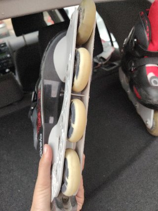 Patines en línea Oxelo rojos y negros