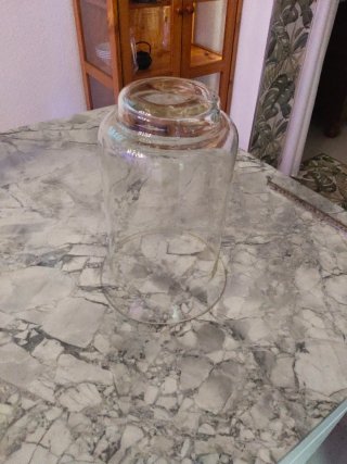 Jarrón de cristal transparente