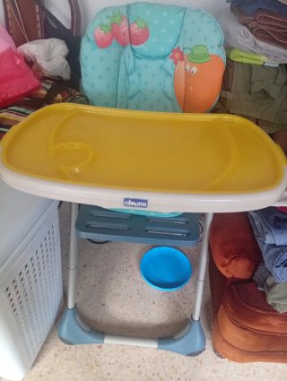 Trona Chicco con bandeja y asiento