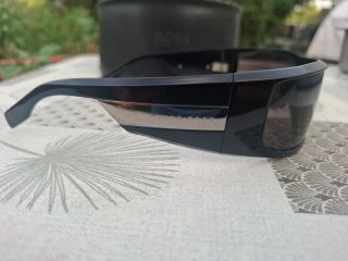 Gafas de sol Hugo Boss negras y grises