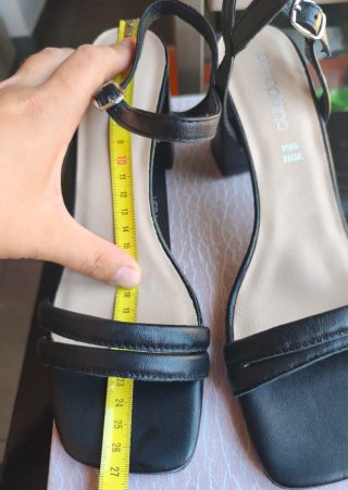 Sandalias de tacón negras Vera Pelle