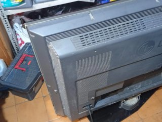 TV LG 42 con grabación disco duro 80gb