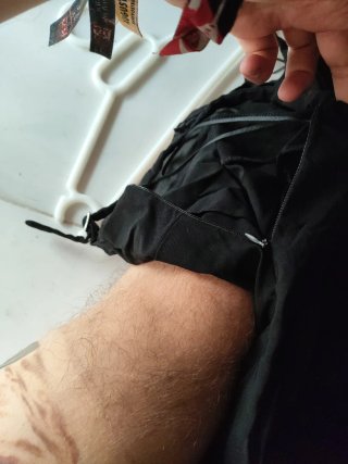 Vestido negro con cinturón