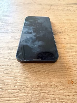 iPhone 14 Apple