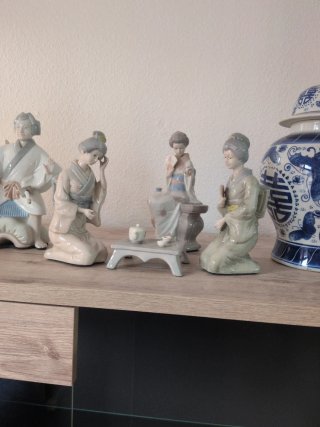 Conjunto Porcelana Samuráis y Geishas + jarrón