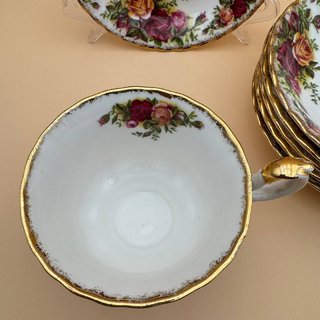 Taza y Platillo Royal Albert Old Country Roses