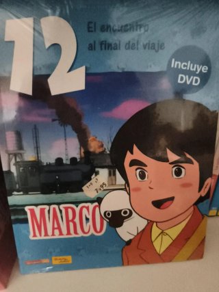 11 libros infantiles con DVD, 10 precintados