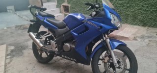 Honda CBR 125R Azul