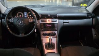 Mercedes-Benz Clase C 2005