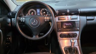 Mercedes-Benz Clase C 2005