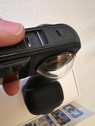 Insta360 X4 + 3 Bat Originales + Accesorios + Caja