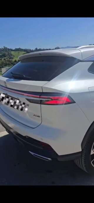 MG HS 2025