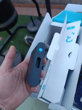 HTC Vive Pro + 2 mandos + Base Station 2.0