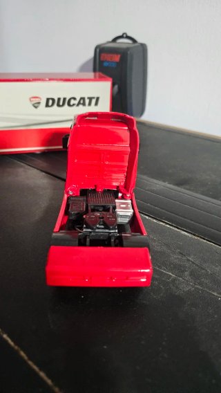 Camión escala Ducati MotoGP