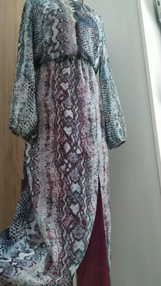 Vestido largo manga larga estampado serpiente M