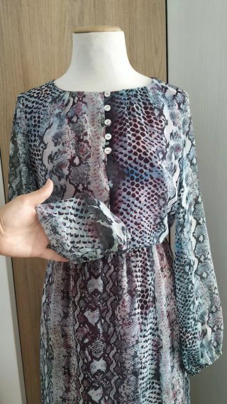 Vestido largo manga larga estampado serpiente M