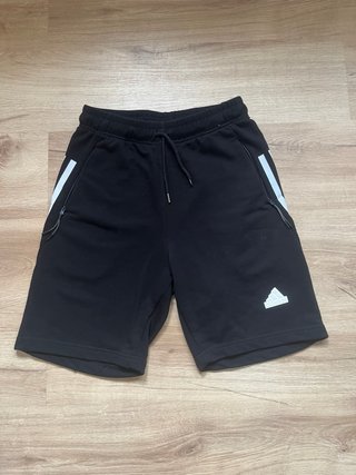 Camiseta Adidas Negra con Logo