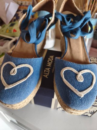 Zapatillas esparto con corazón azul