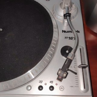 Numark TT1610 Giradischi DJ 33/45 RPM