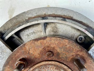 Mozzo tamburo freno ruota con piatto porta ganasce