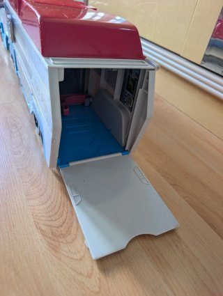 Camión Patrulla Canina