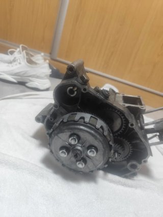 Motor AM6