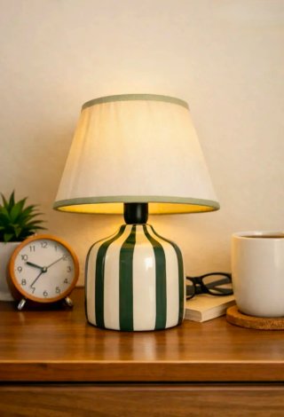 Lampada da tavolo a righe verdi e bianche