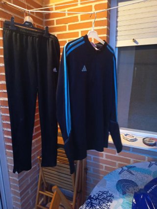 Chándal Adidas Negro y Azul