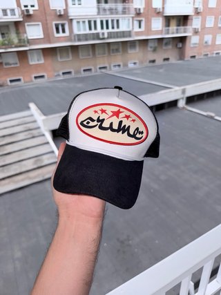 Gorra New Era Beige con Estatua de la Libertad
