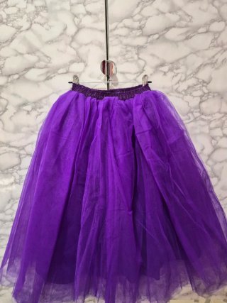 Gonna viola in tulle, 6 strati