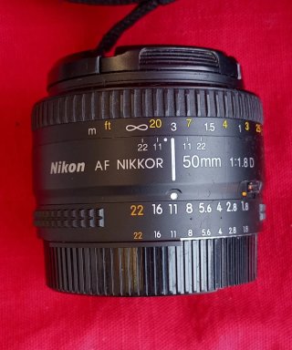 Cámara Réflex Nikon D3100 + Accesorios