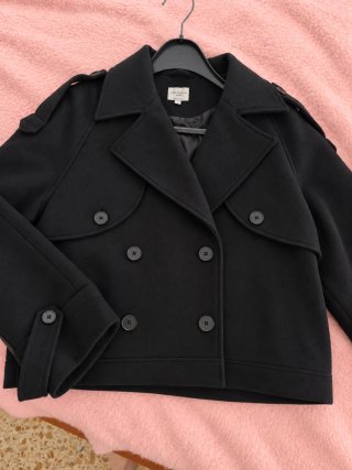 Chaqueta Josephine x NA-KD Negra