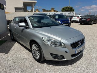 Volvo C70 2010
